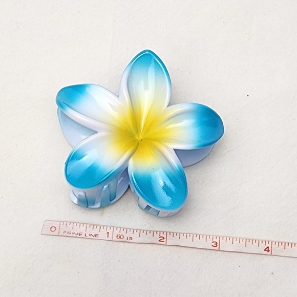 Flower Claw Clip Hair Accessories - Picture 3 of 4